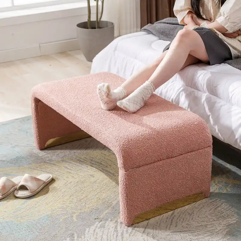 Banc avec pieds en métal doré